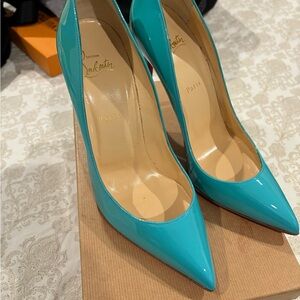Turquoise pigalle